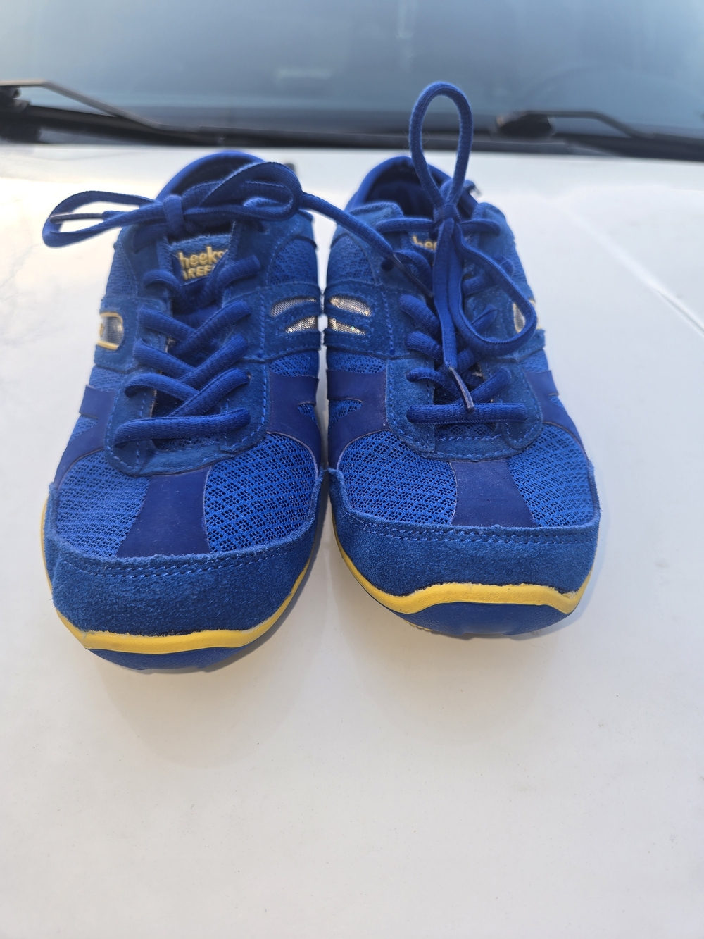 Cheeks Barefoot Blue And Yellow Lace-Up Athletic Shoes